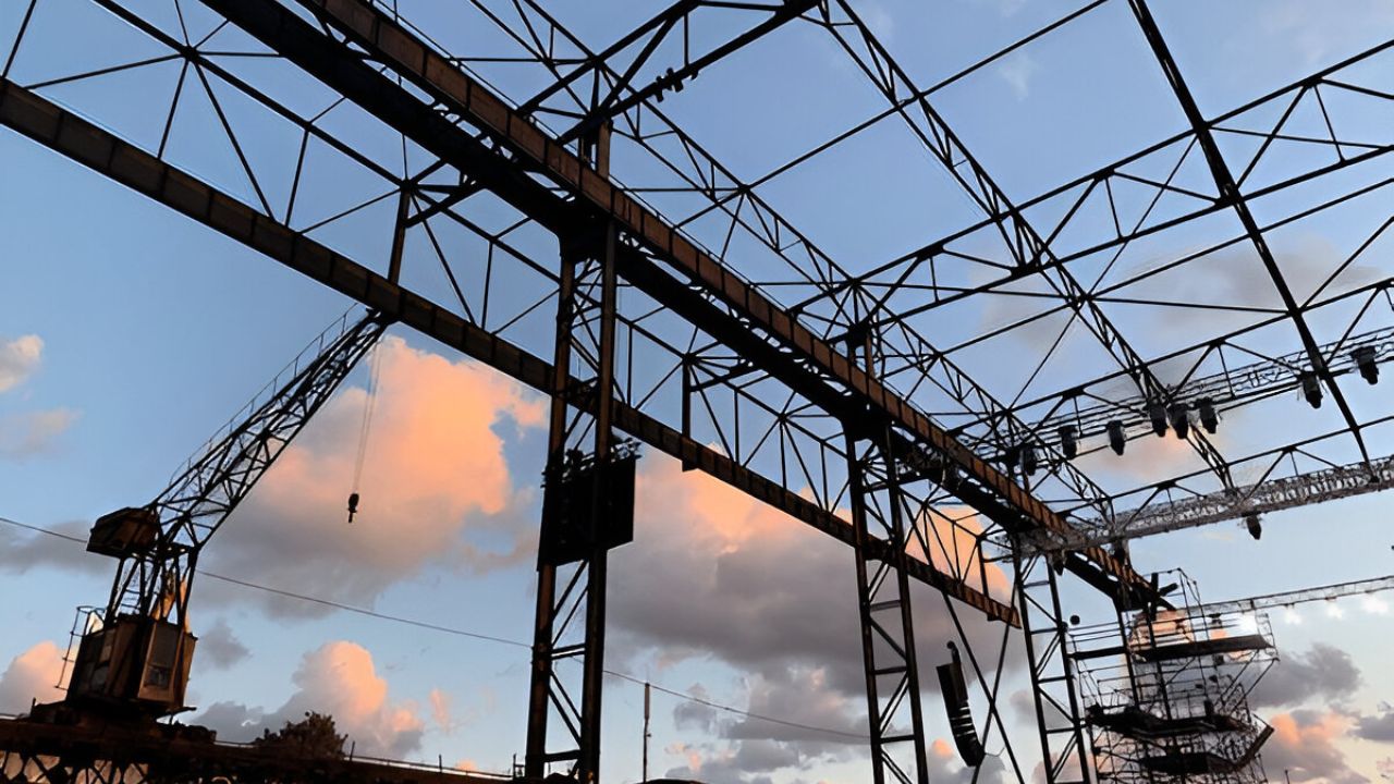 Charpentes métalliques à Tanger : Comment assurer la durabilité face au climat ?